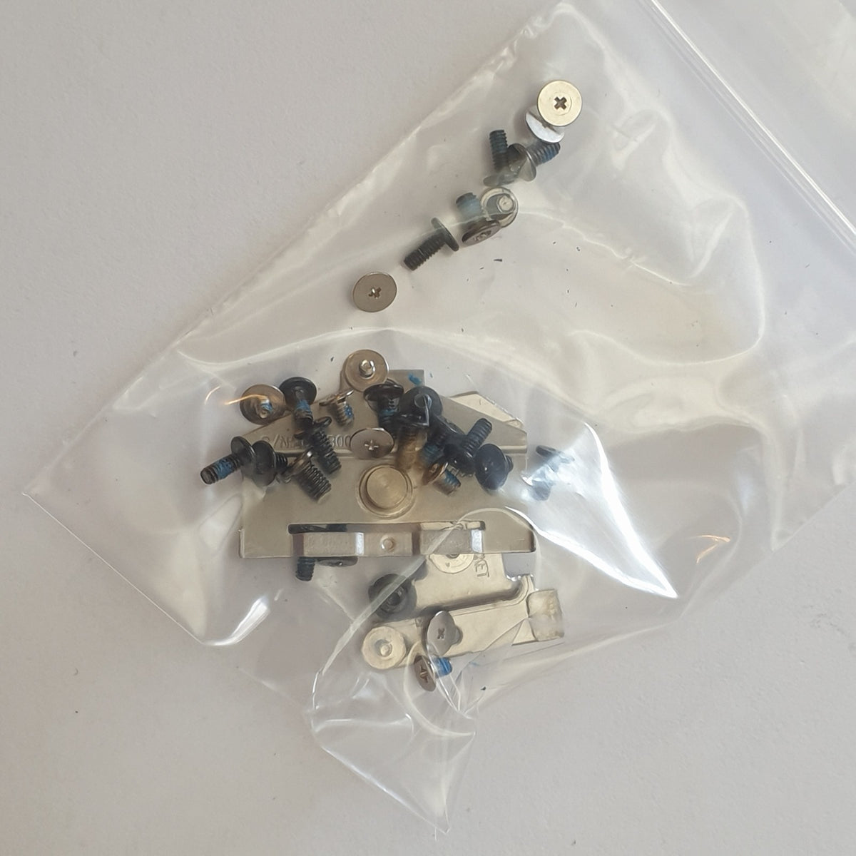 Lenovo ThinkPad T14 G3 Schraubensatz Schrauben Screw Set Halterung Bracket