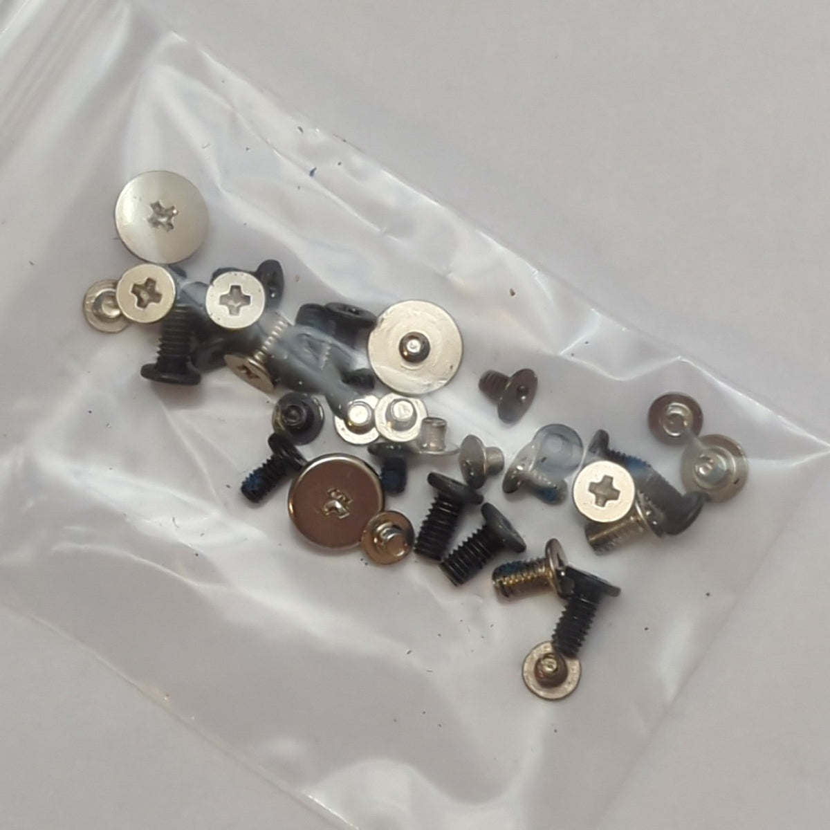 Lenovo ThinkPad L15 Gen 3 Schraubensatz Schrauben Screw Set Gehäuseschrauben