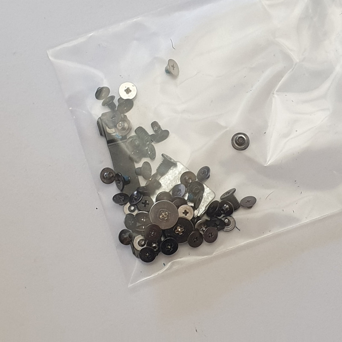 Dell Latitude 7430 Schraubensatz Screw Set Schrauben Halterungen Brackets