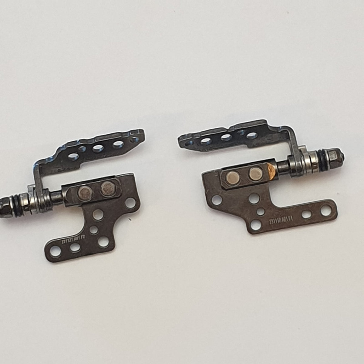 Dell Latitude 5540 Displayscharniere Scharniere Set Paar Links Rechts Hinges