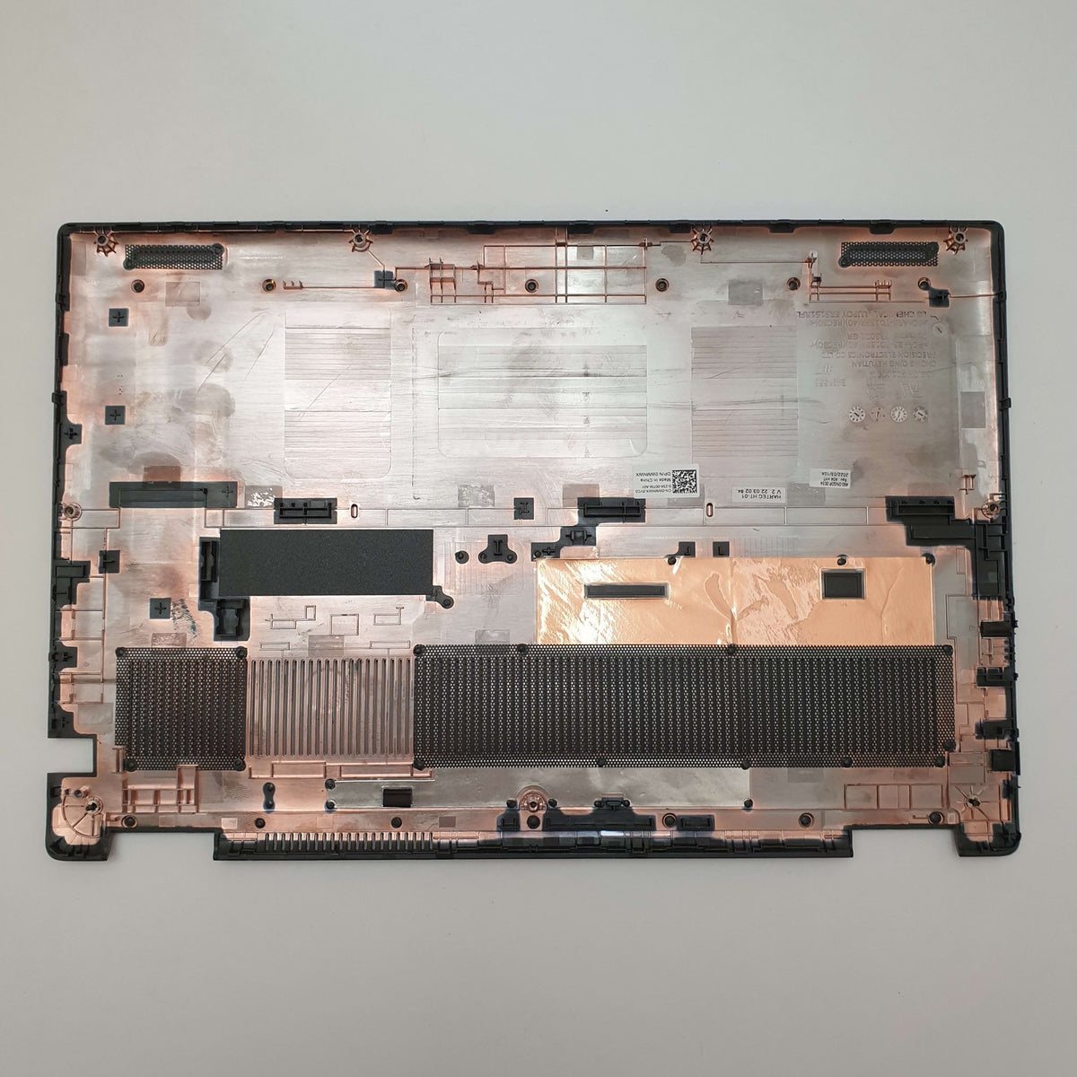 Dell Latitude 3520 Gehäuse Unterschale Unterteil Bottom Base Cover Ersatzteil