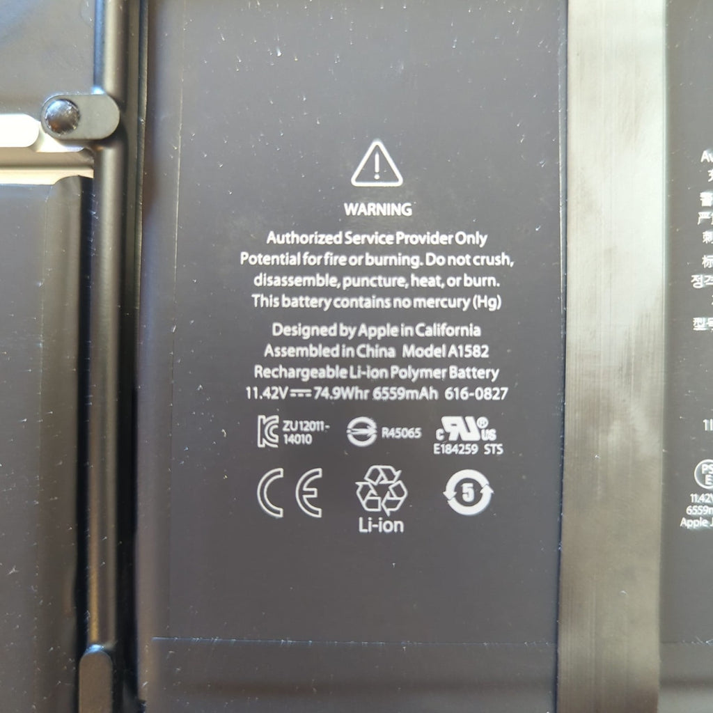 Apple MacBook Pro 13 A1502 Apple MacBook Pro 13" A1502 EMC Handauflage Backlit